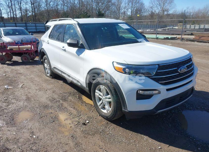 2023 Ford Explorer XLT (VIN 1FMSK7DH4PGB16956) main photo