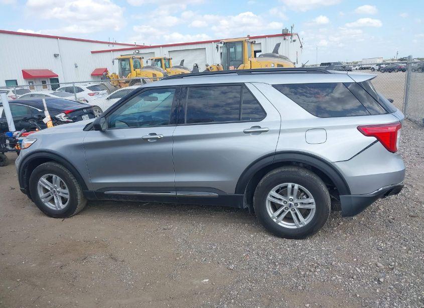 Photo 14 of 2023 Ford Explorer XLT (VIN 1FMSK7DH4PGB91639)
