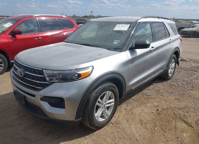 Photo 2 of 2023 Ford Explorer XLT (VIN 1FMSK7DH4PGB91639)