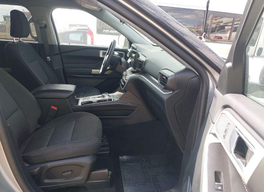 Photo 5 of 2023 Ford Explorer XLT (VIN 1FMSK7DH4PGB91639)
