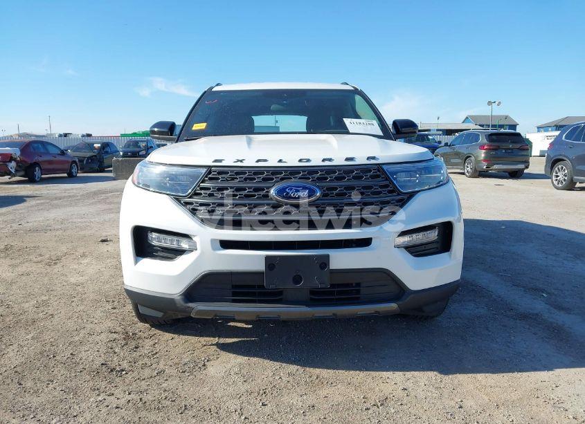 Photo 12 of 2023 Ford Explorer XLT (VIN 1FMSK7DH4PGC34747)