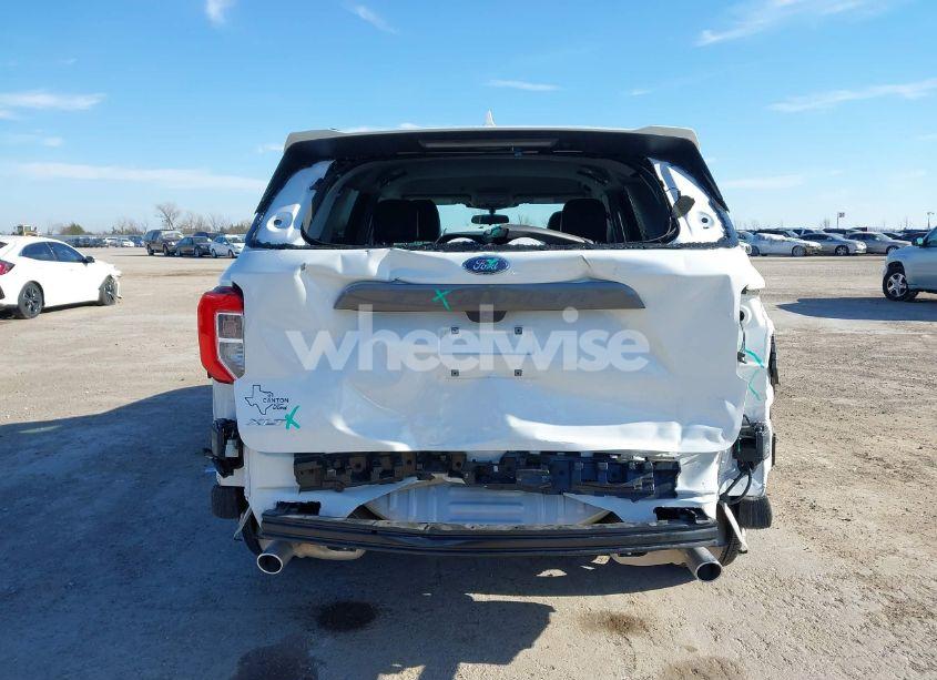 Photo 6 of 2023 Ford Explorer XLT (VIN 1FMSK7DH4PGC34747)