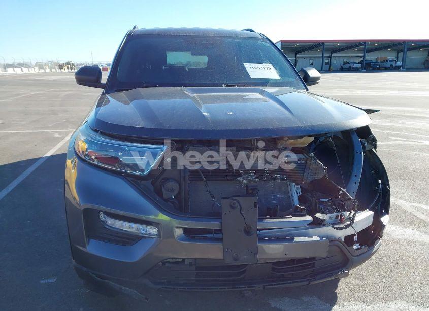 Photo 12 of 2020 Ford Explorer XLT (VIN 1FMSK7DH5LGA54817)
