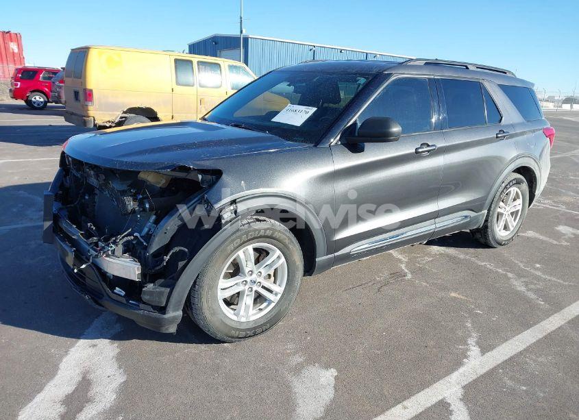 Photo 2 of 2020 Ford Explorer XLT (VIN 1FMSK7DH5LGA54817)
