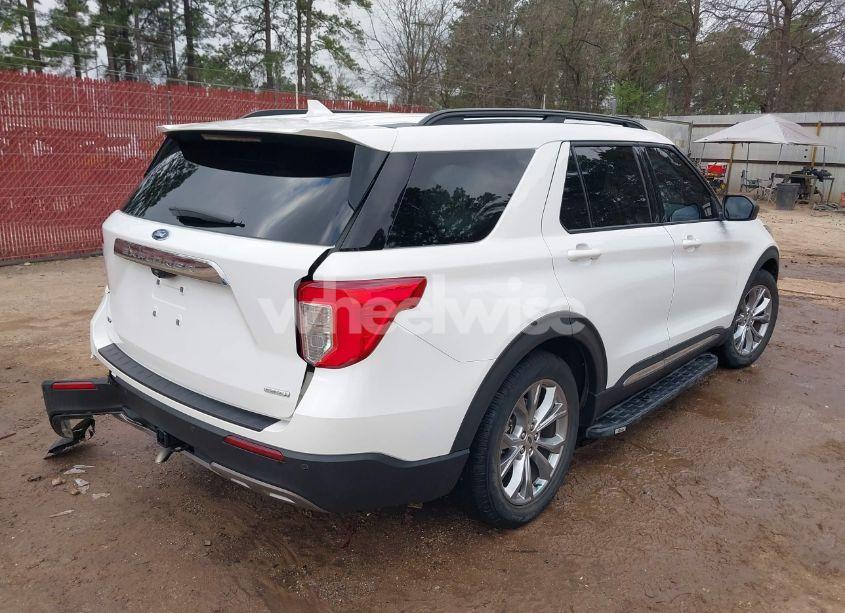 Photo 4 of 2020 Ford Explorer XLT (VIN 1FMSK7DH5LGB11209)