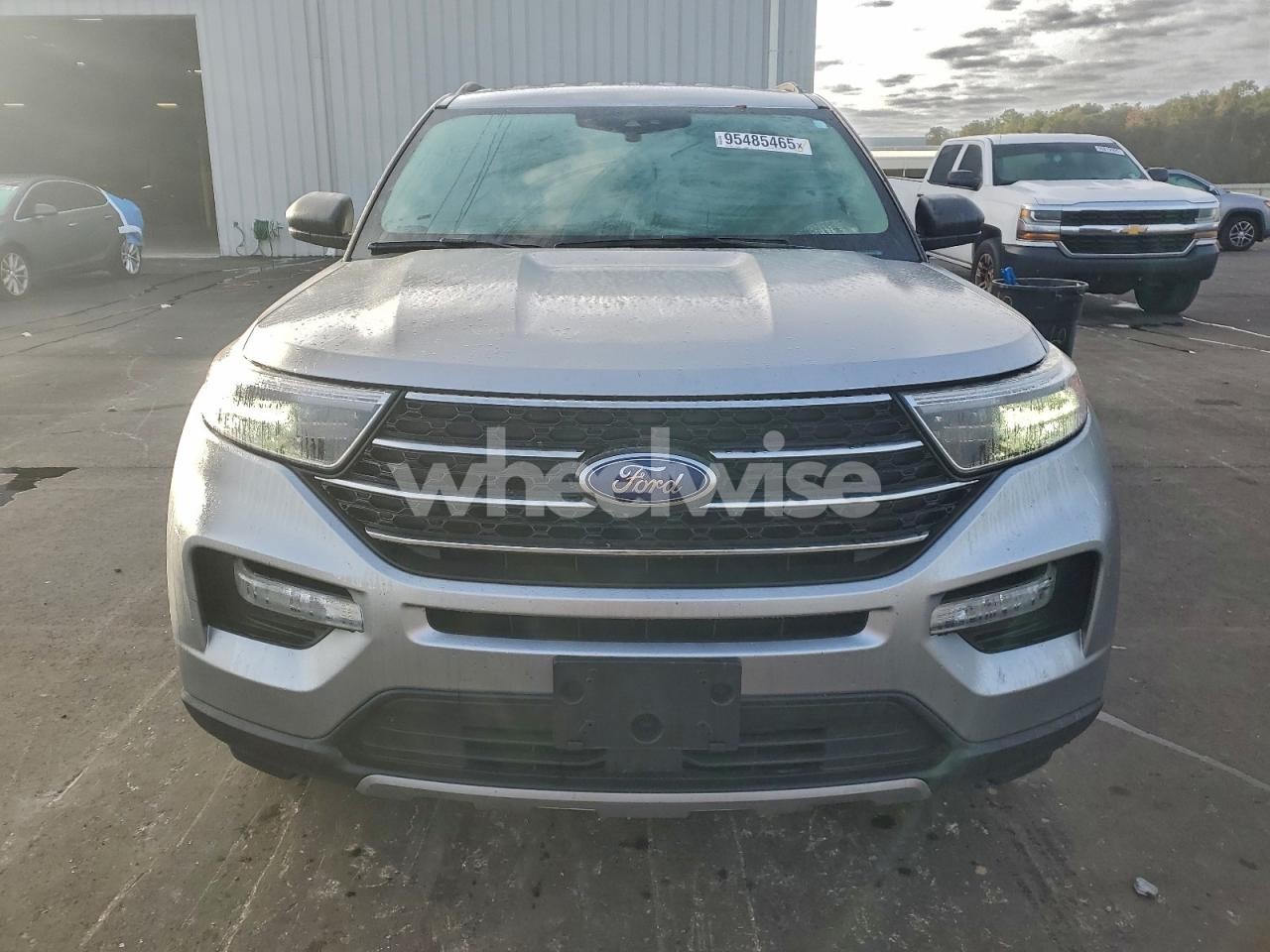 Photo 5 of 2020 FORD EXPLORER XLT (VIN 1FMSK7DH5LGB39219)