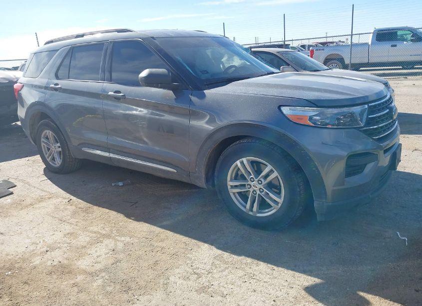 2022 Ford Explorer XLT (VIN 1FMSK7DH5NGA92020) main photo
