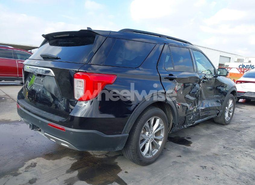 Photo 4 of 2022 Ford Explorer XLT (VIN 1FMSK7DH5NGC12544)
