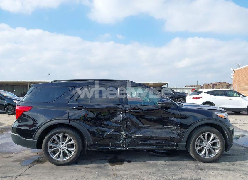 Photo 6 of 2022 Ford Explorer XLT (VIN 1FMSK7DH5NGC12544)