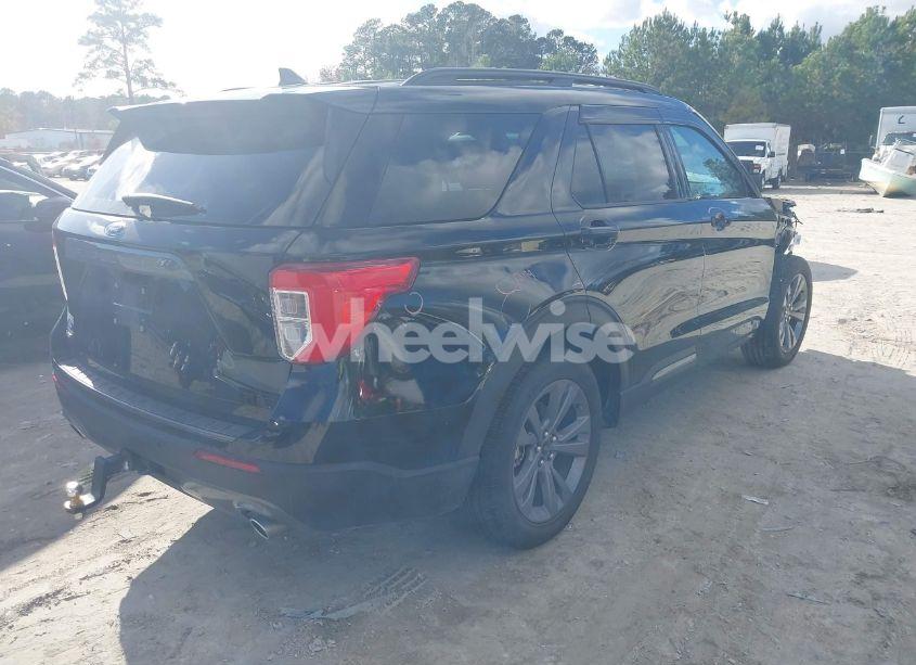 Photo 4 of 2023 Ford Explorer XLT (VIN 1FMSK7DH5PGA42852)