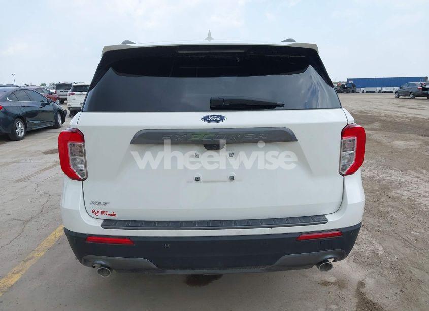 Photo 16 of 2023 Ford Explorer XLT (VIN 1FMSK7DH5PGA47310)