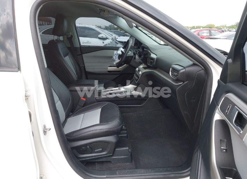 Photo 5 of 2023 Ford Explorer XLT (VIN 1FMSK7DH5PGA47310)