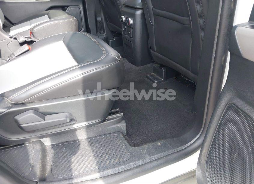 Photo 8 of 2023 Ford Explorer XLT (VIN 1FMSK7DH5PGA76970)