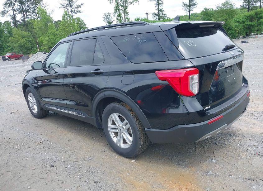 Photo 3 of 2023 Ford Explorer XLT (VIN 1FMSK7DH5PGB18456)