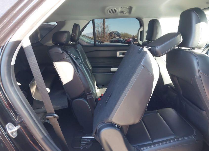 Photo 8 of 2023 Ford Explorer XLT (VIN 1FMSK7DH5PGB74087)