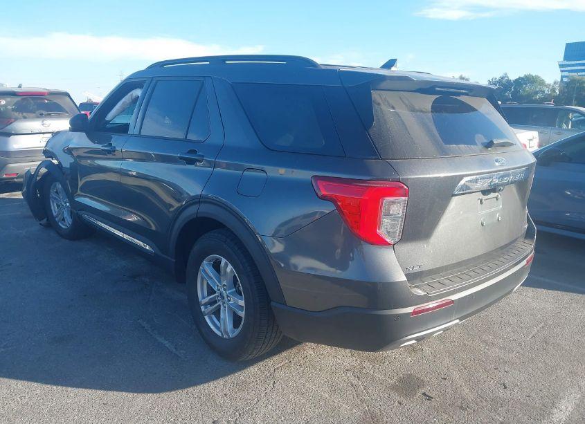 Photo 3 of 2020 Ford Explorer XLT (VIN 1FMSK7DH6LGC47753)