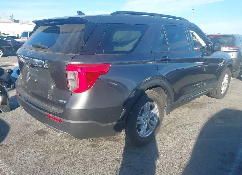 Photo 4 of 2020 Ford Explorer XLT (VIN 1FMSK7DH6LGC47753)