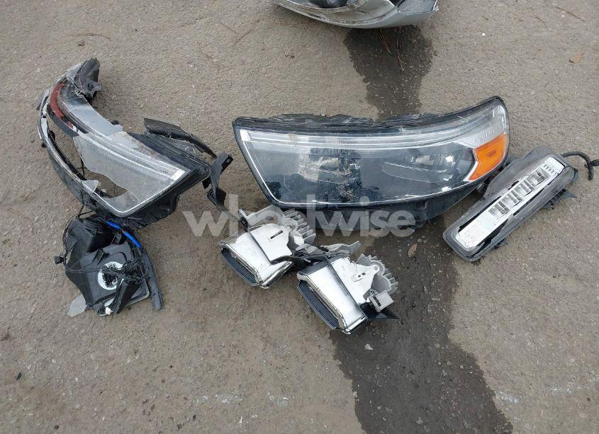 Photo 11 of 2021 Ford Explorer XLT (VIN 1FMSK7DH6MGC42764)