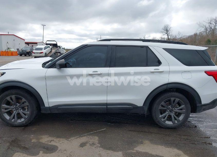 Photo 14 of 2021 Ford Explorer XLT (VIN 1FMSK7DH6MGC42764)