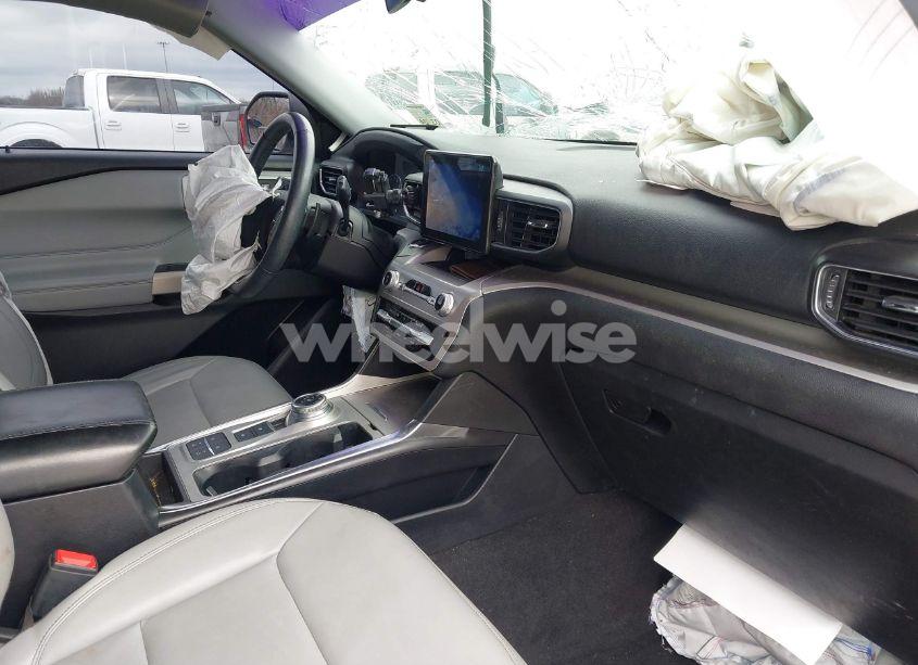 Photo 5 of 2021 Ford Explorer XLT (VIN 1FMSK7DH6MGC42764)