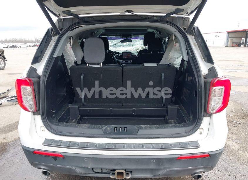 Photo 8 of 2021 Ford Explorer XLT (VIN 1FMSK7DH6MGC42764)