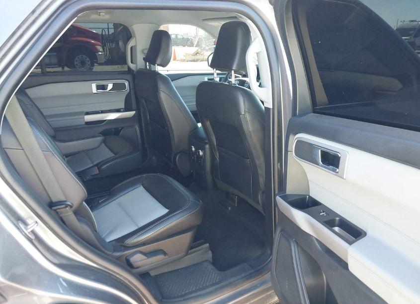 Photo 8 of 2022 Ford Explorer XLT (VIN 1FMSK7DH6NGA14474)