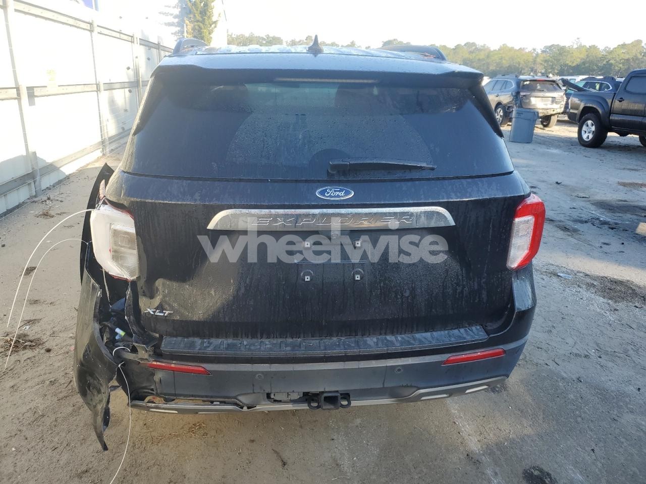 Photo 6 of 2022 FORD EXPLORER XLT (VIN 1FMSK7DH6NGB73172)