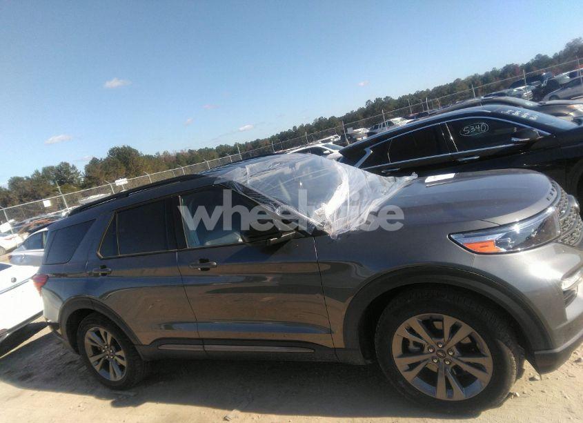 Photo 13 of 2023 Ford Explorer XLT (VIN 1FMSK7DH6PGA14834)