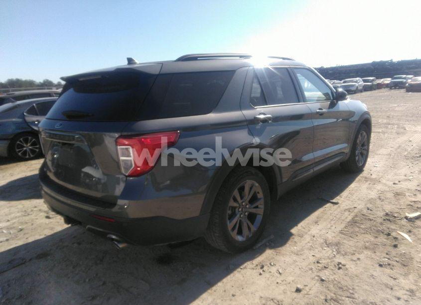 Photo 4 of 2023 Ford Explorer XLT (VIN 1FMSK7DH6PGA14834)