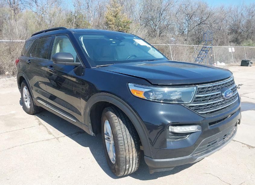 2023 Ford Explorer XLT (VIN 1FMSK7DH6PGB18207) main photo