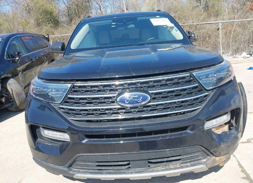 Photo 12 of 2023 Ford Explorer XLT (VIN 1FMSK7DH6PGB18207)