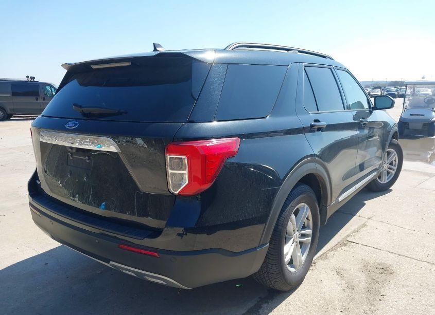 Photo 4 of 2023 Ford Explorer XLT (VIN 1FMSK7DH6PGB18207)