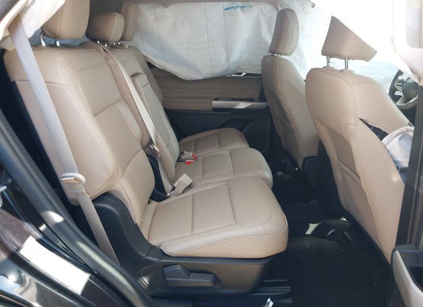 Photo 8 of 2023 Ford Explorer XLT (VIN 1FMSK7DH6PGB18207)