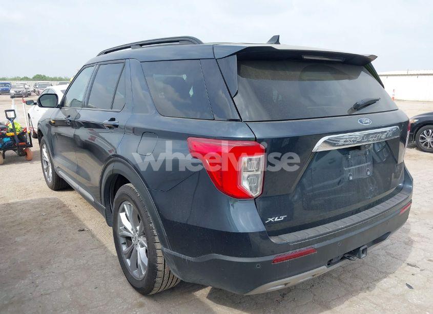 Photo 3 of 2023 Ford Explorer XLT (VIN 1FMSK7DH6PGB63891)