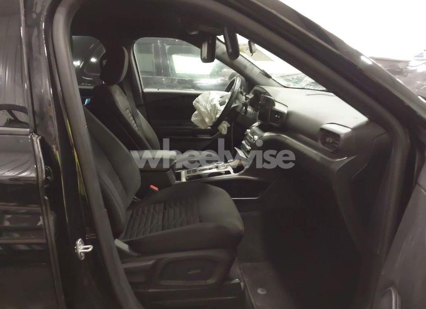 Photo 5 of 2020 Ford Explorer XLT (VIN 1FMSK7DH7LGA92002)