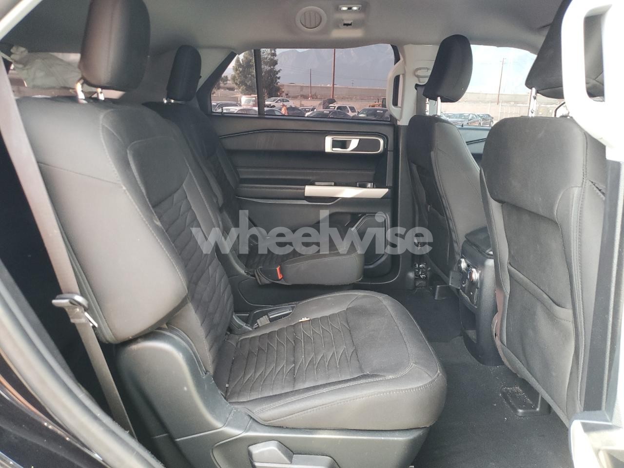 Photo 11 of 2021 FORD EXPLORER XLT (VIN 1FMSK7DH7MGB21130)