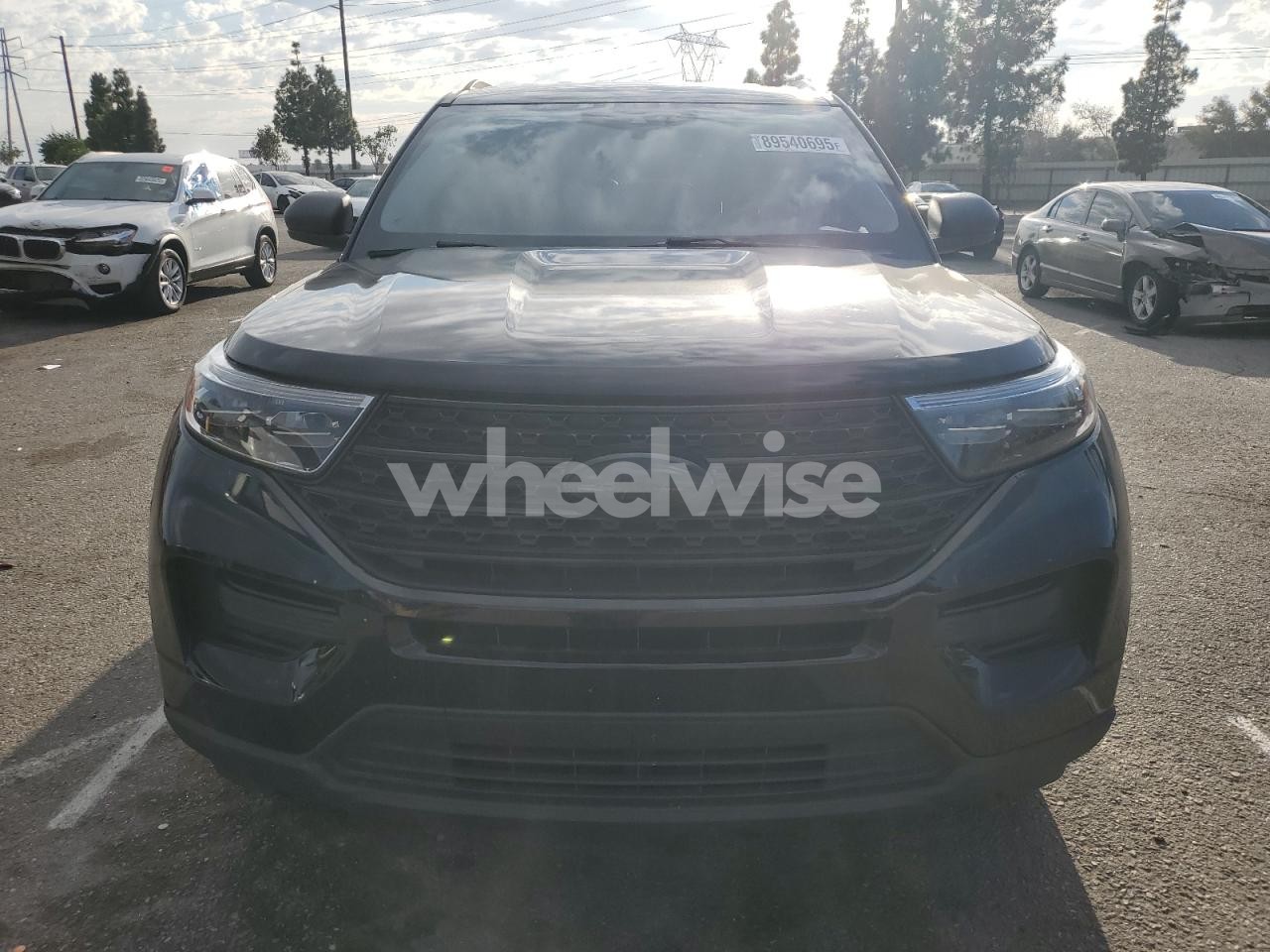 Photo 5 of 2021 FORD EXPLORER XLT (VIN 1FMSK7DH7MGB21130)