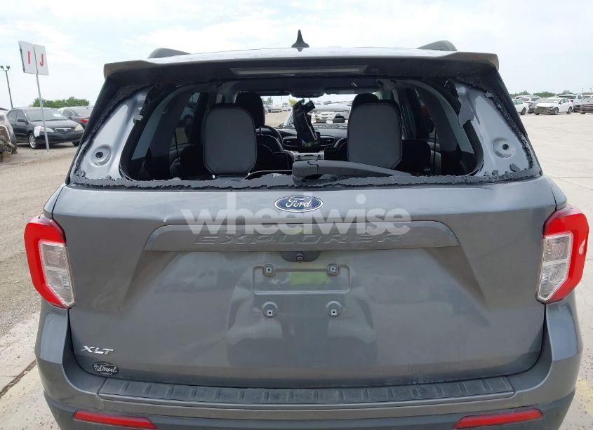 Photo 18 of 2021 Ford Explorer XLT (VIN 1FMSK7DH7MGB79108)