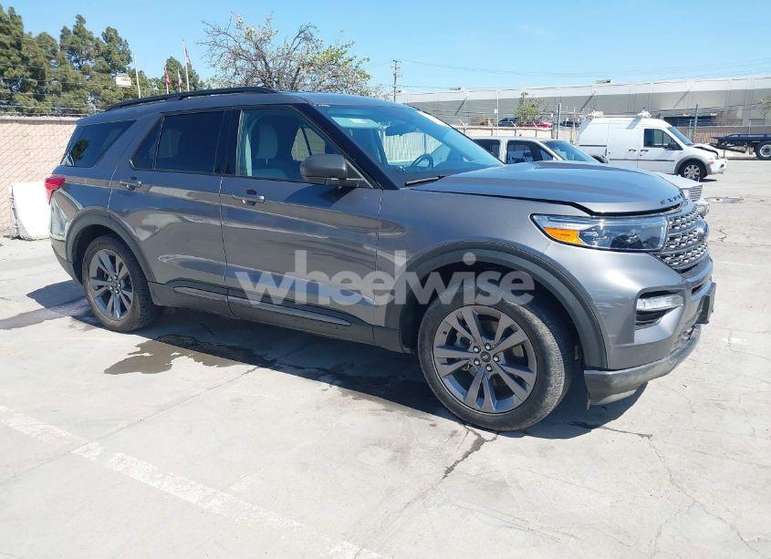 2021 Ford Explorer XLT (VIN 1FMSK7DH7MGC09997) main photo