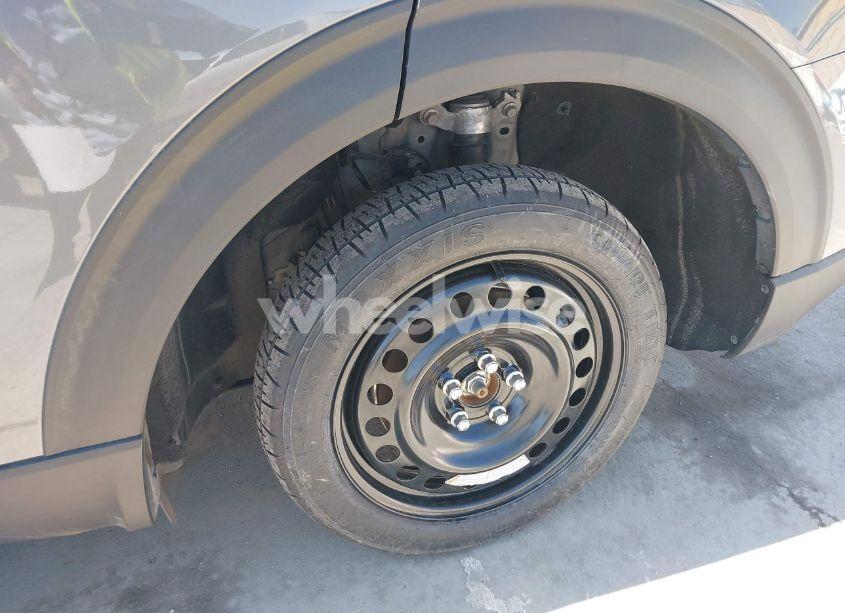 Photo 19 of 2021 Ford Explorer XLT (VIN 1FMSK7DH7MGC09997)