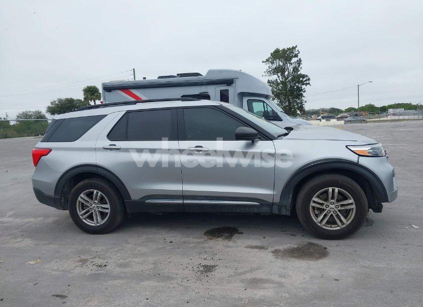 Photo 13 of 2022 Ford Explorer XLT (VIN 1FMSK7DH7NGA16072)