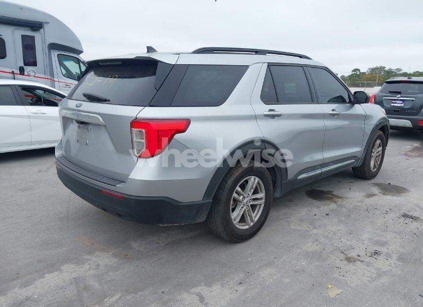 Photo 4 of 2022 Ford Explorer XLT (VIN 1FMSK7DH7NGA16072)