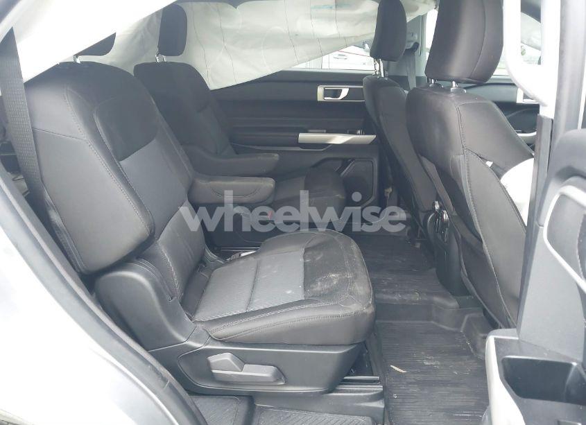 Photo 8 of 2022 Ford Explorer XLT (VIN 1FMSK7DH7NGA16072)