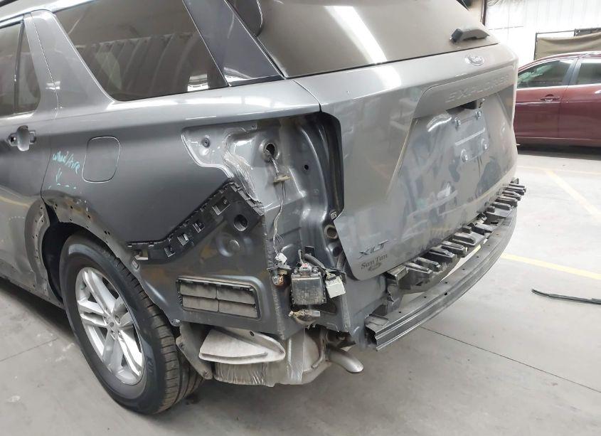 Photo 21 of 2022 Ford Explorer XLT (VIN 1FMSK7DH7NGA34152)