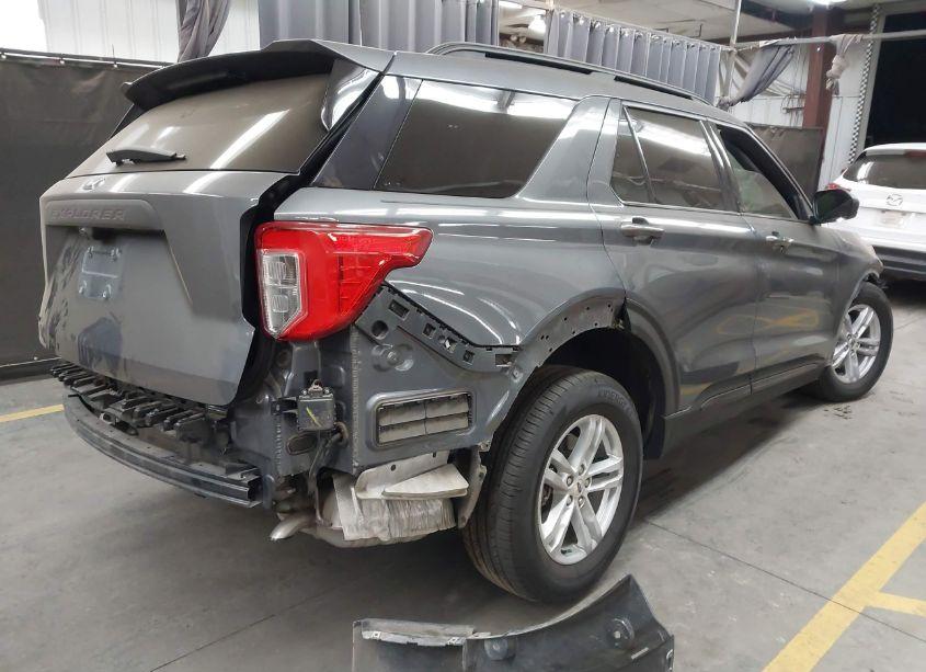 Photo 4 of 2022 Ford Explorer XLT (VIN 1FMSK7DH7NGA34152)