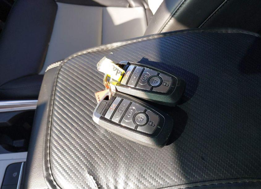 Photo 11 of 2022 Ford Explorer XLT (VIN 1FMSK7DH7NGB25910)