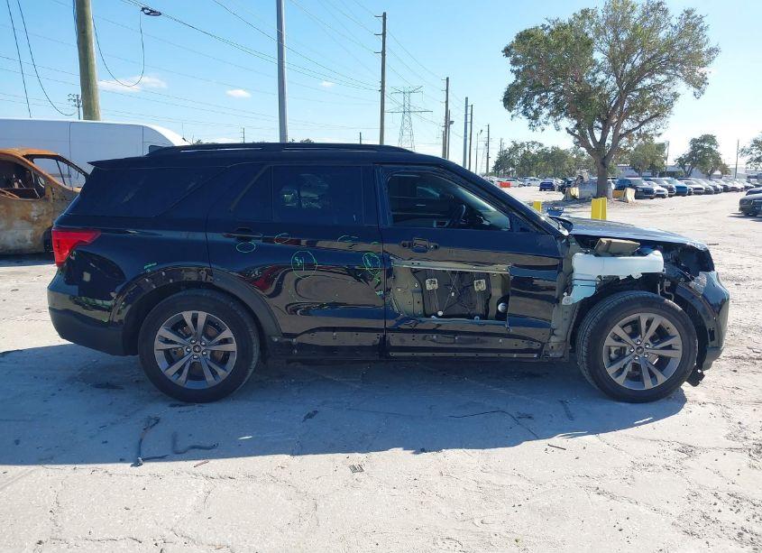 Photo 14 of 2022 Ford Explorer XLT (VIN 1FMSK7DH7NGB25910)