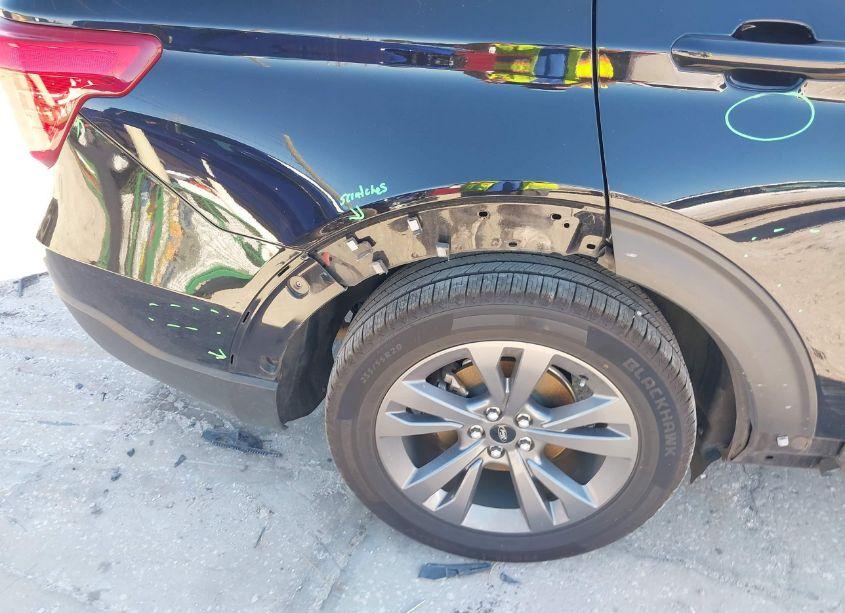 Photo 18 of 2022 Ford Explorer XLT (VIN 1FMSK7DH7NGB25910)