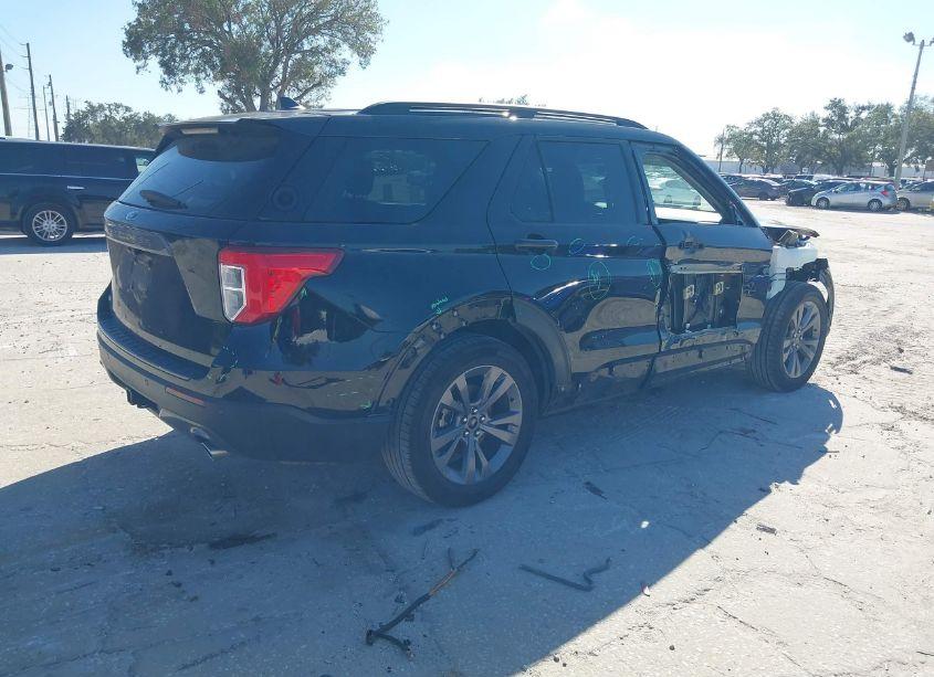 Photo 4 of 2022 Ford Explorer XLT (VIN 1FMSK7DH7NGB25910)