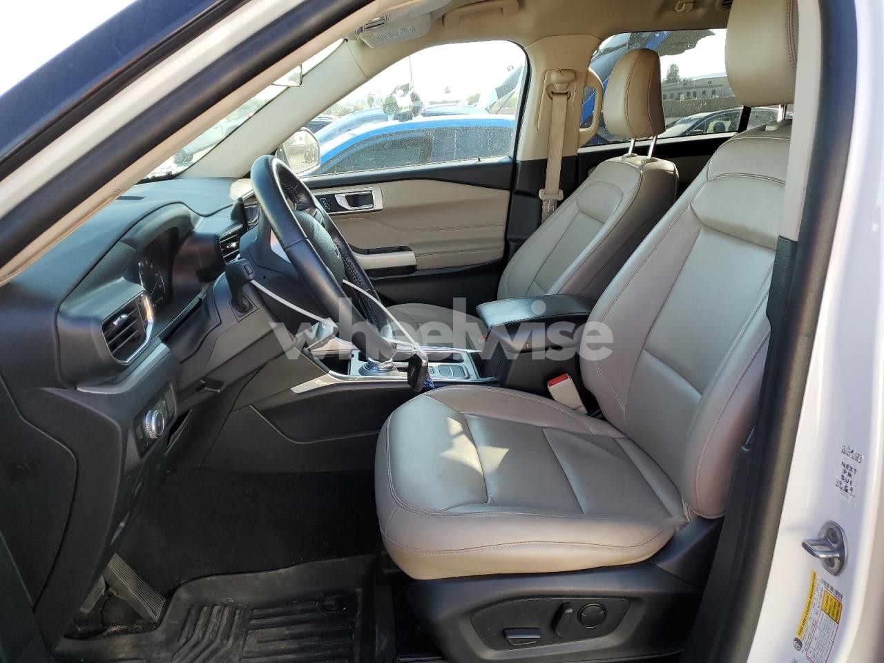 Photo 7 of 2023 FORD EXPLORER XLT (VIN 1FMSK7DH7PGA23526)